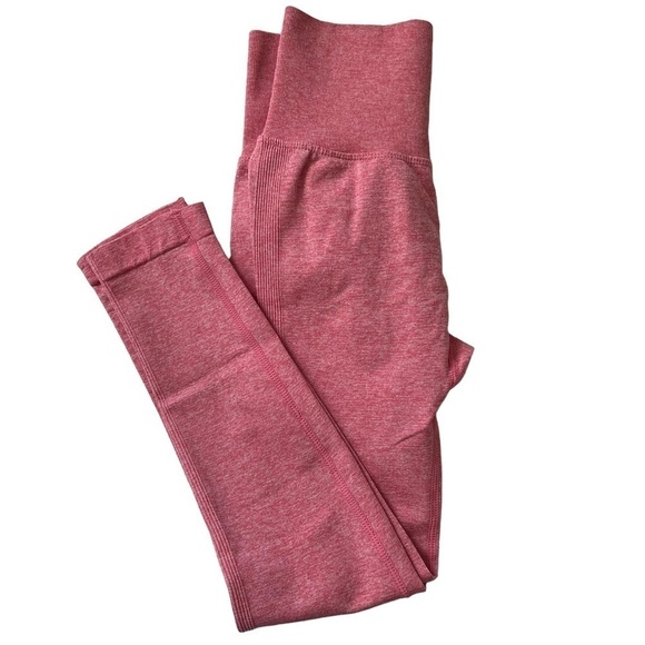 Seamless Booty Shaping Cropped Leggings Pink Size Medium - Picture 5 of 6